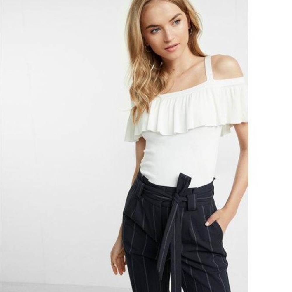 2 for $20🔥Express white cold shoulder top